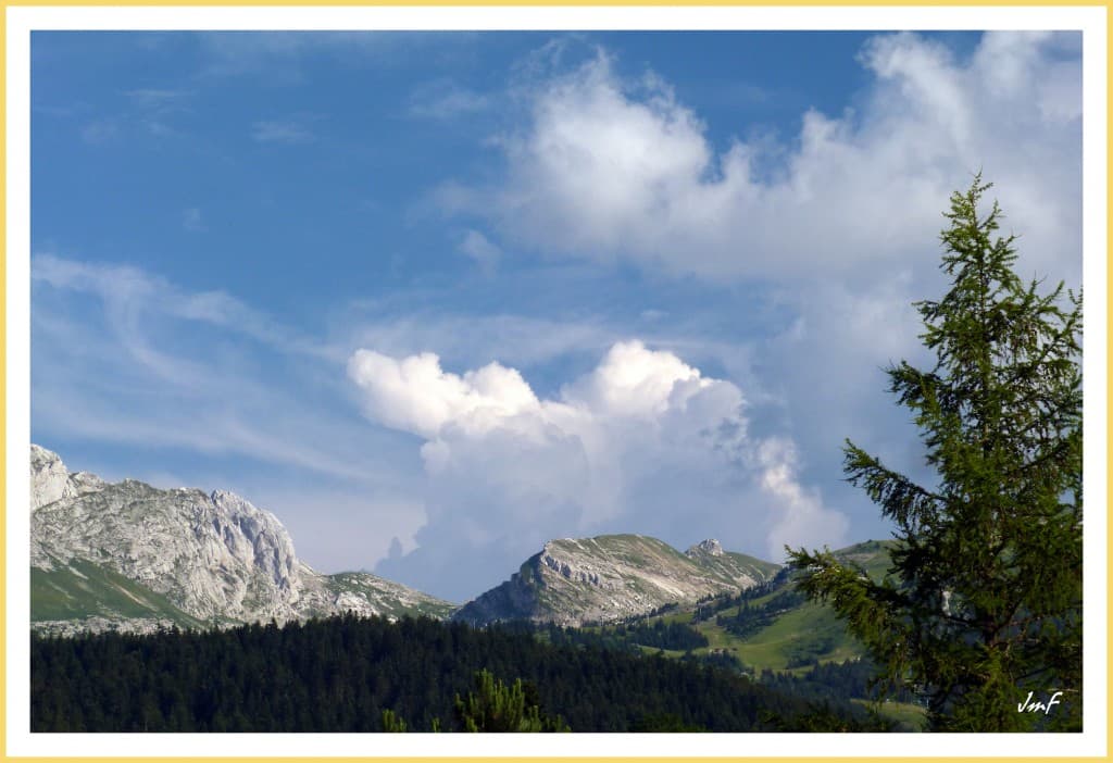 débordement nuageux 