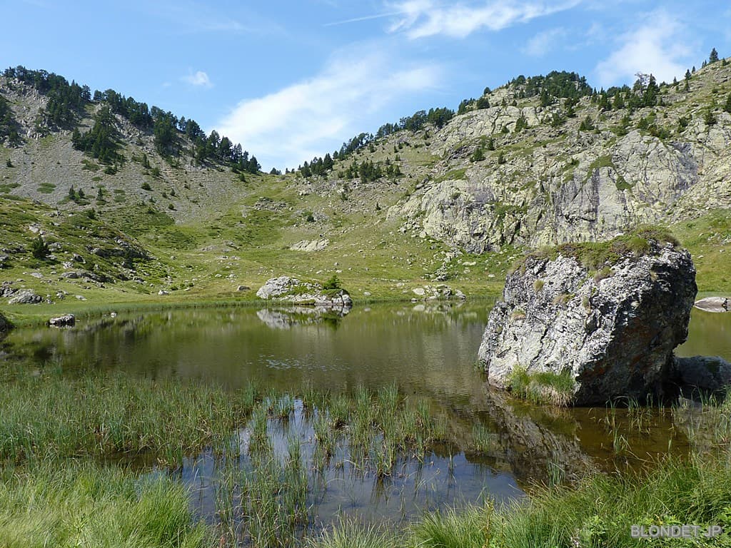 Lac sous le col de l'Infernet