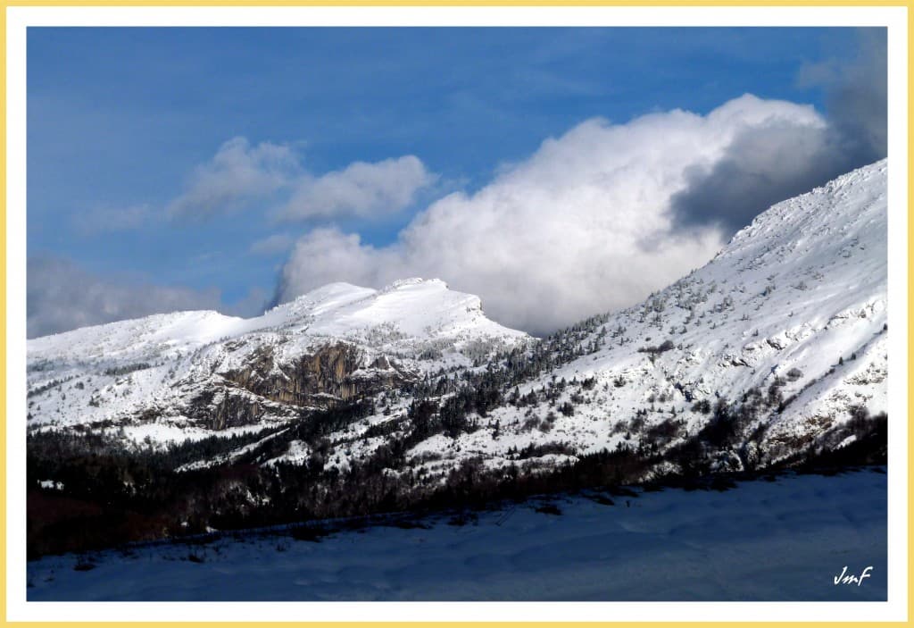 le pic St Michel et le col de l'Arc