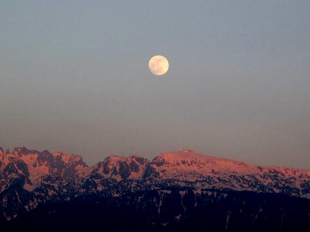 Lune sur Chamrosse depuis Grenoble