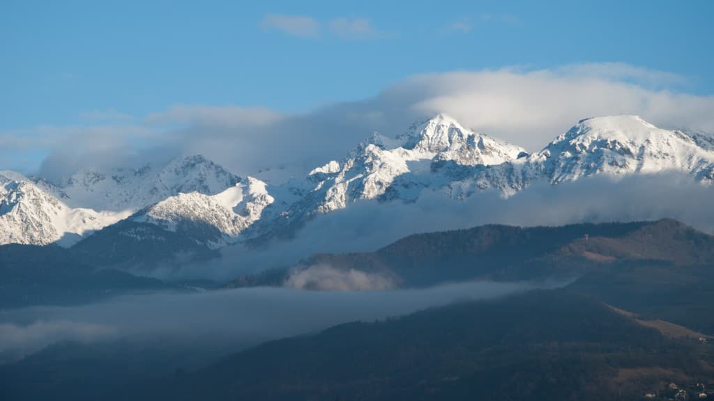 Nuages aux pieds du Belledonne