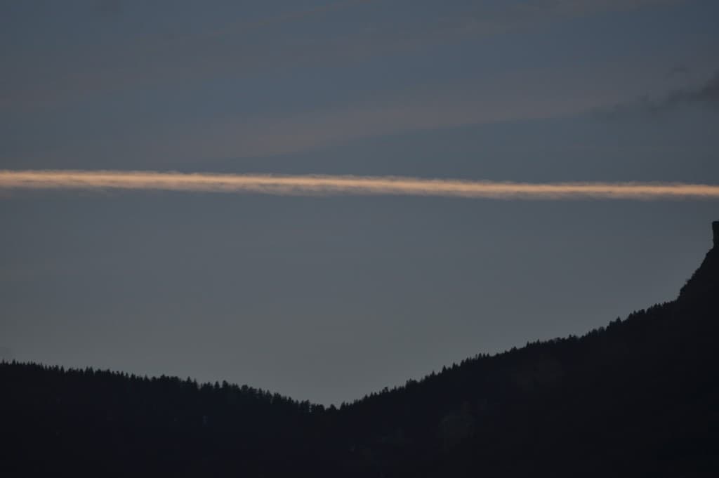 Partage du ciel au couchant.