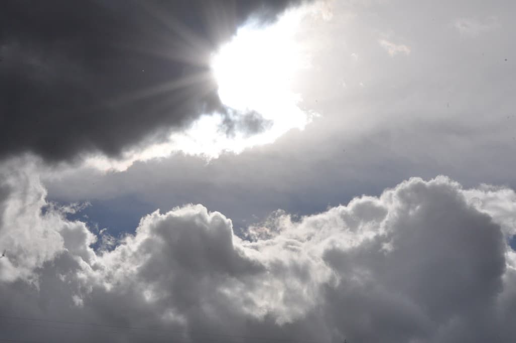 Quand le ciel ...hésite !!!