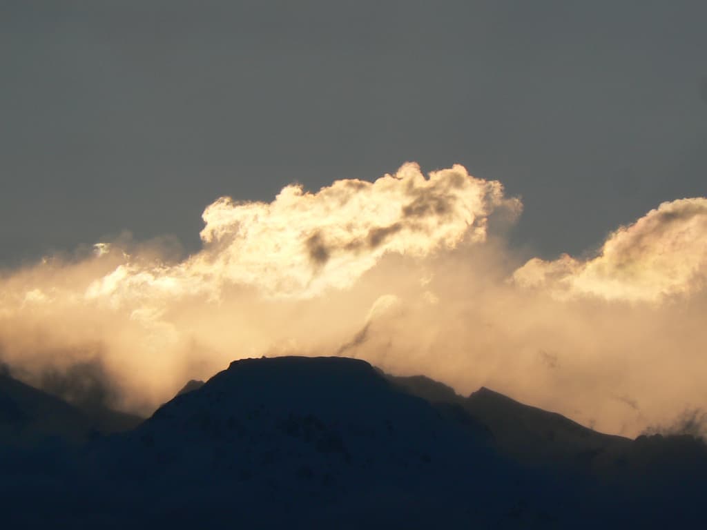 Soleil levant sur Belledonne