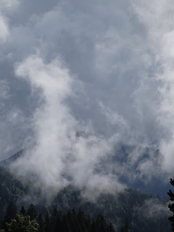 dans les nuages