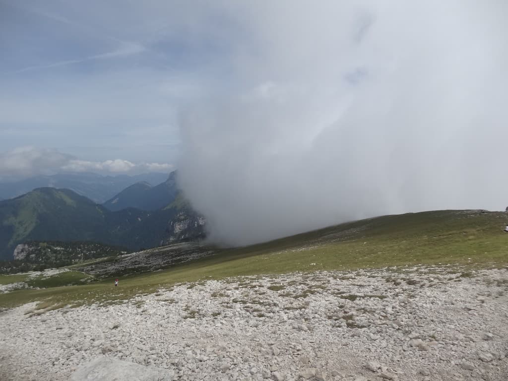 Deferlante sur la Dent de Crolles