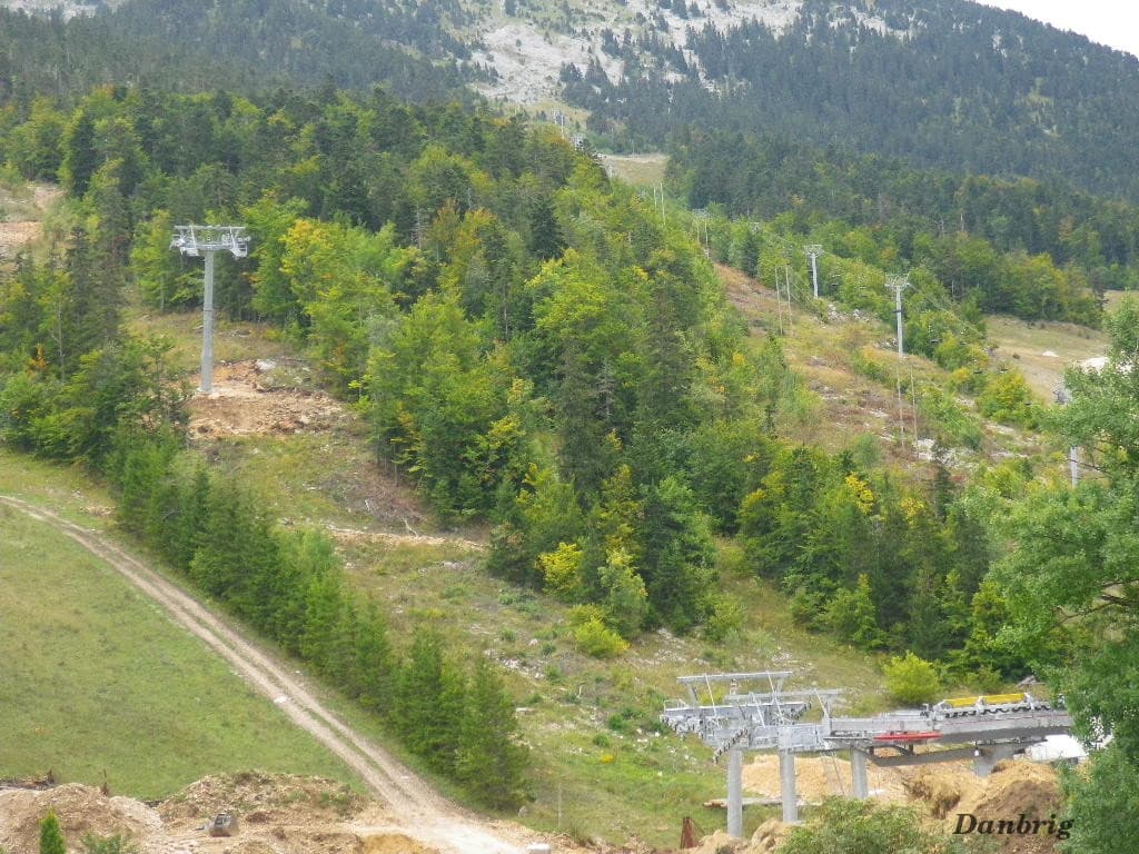 Défiguration de la montagne !!