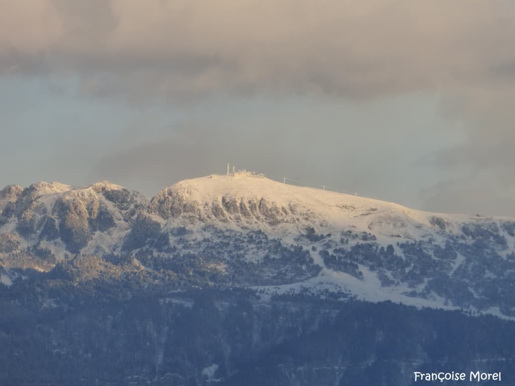 La Croix de Chamrousse sous la neige