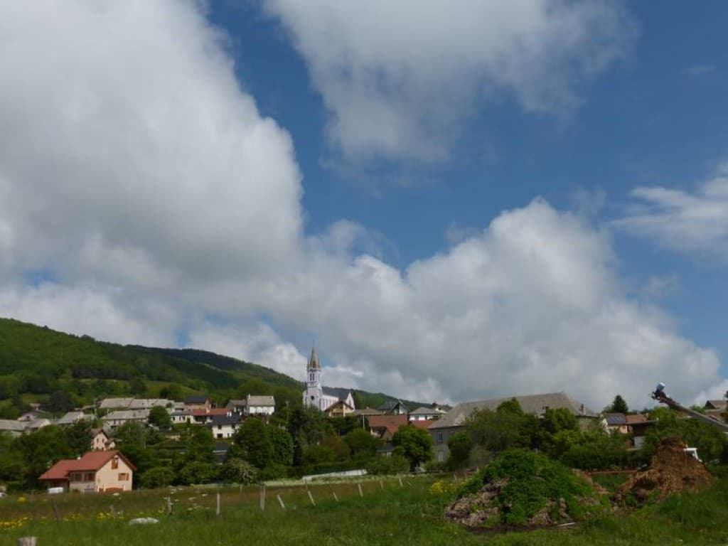 matheysine sous les nuages et le soleil