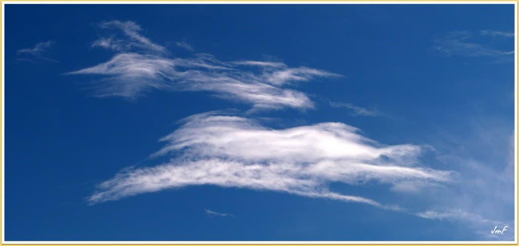 nuages orographiques