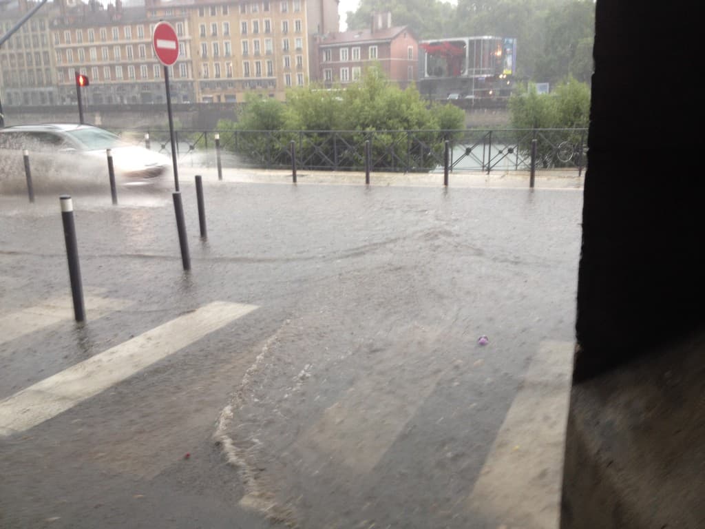 Rivière dans la montée du Rabot