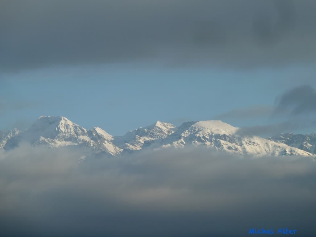 Belledonne encadré...