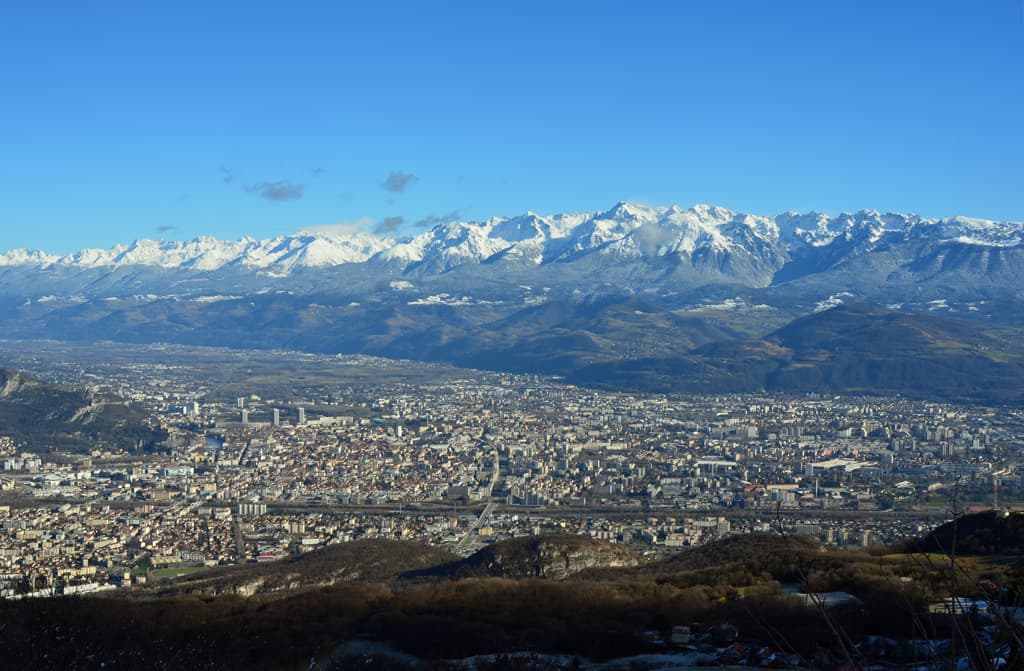 Grenoble, vu depuis La Tour-sans-venin