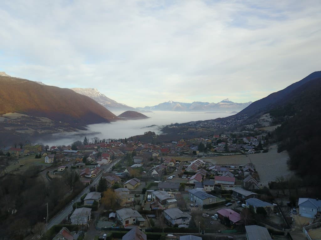 GRENOBLE SOUS LA BRUME