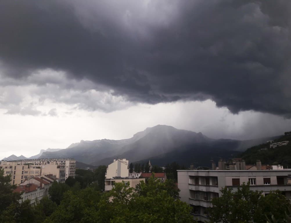 Le Vercors avant l'orage 