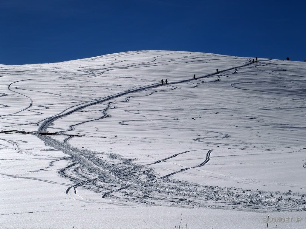 Montée à Beauregard