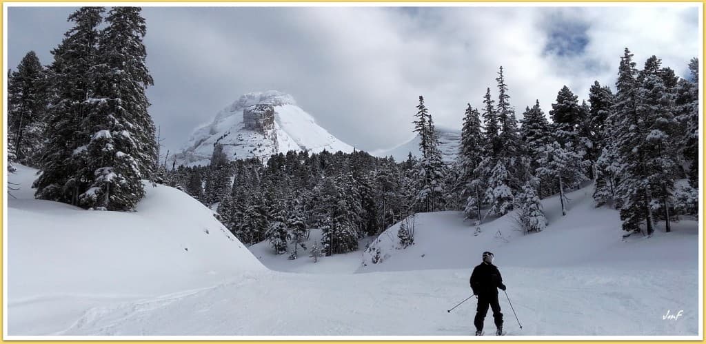 neige fraîche sur les pistes