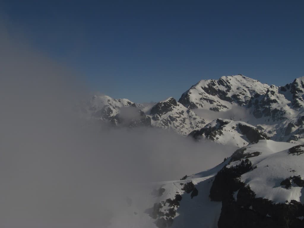 Belledonne dans les nuages