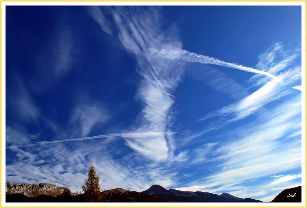 grand fouillis dans le ciel