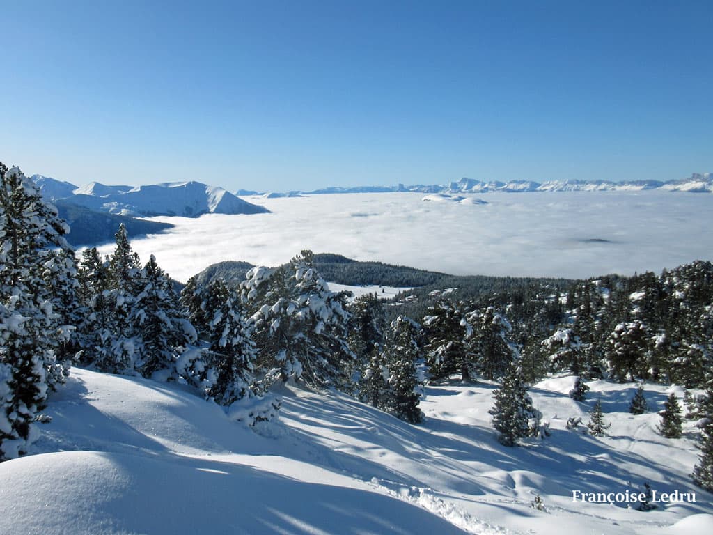 L'Y grenoblois sous la mer de nuages