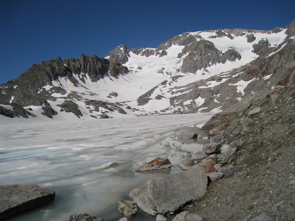 Pic Bayle, glacier et lac des Quirlies