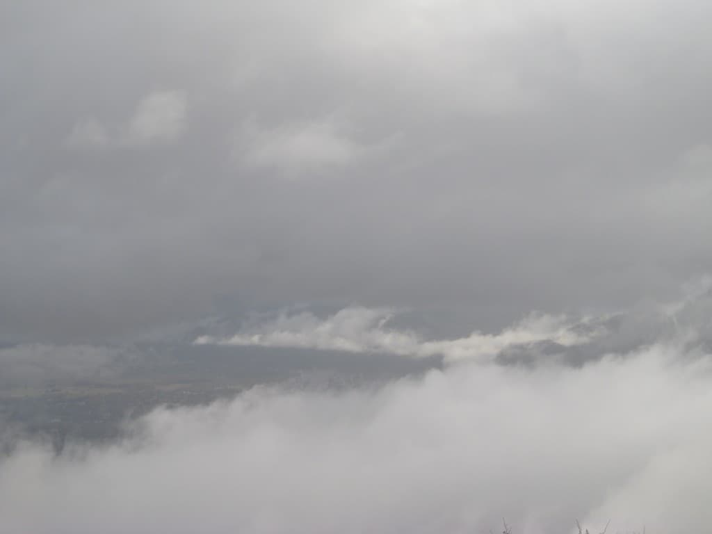Pluie dans le ciel grenoblois