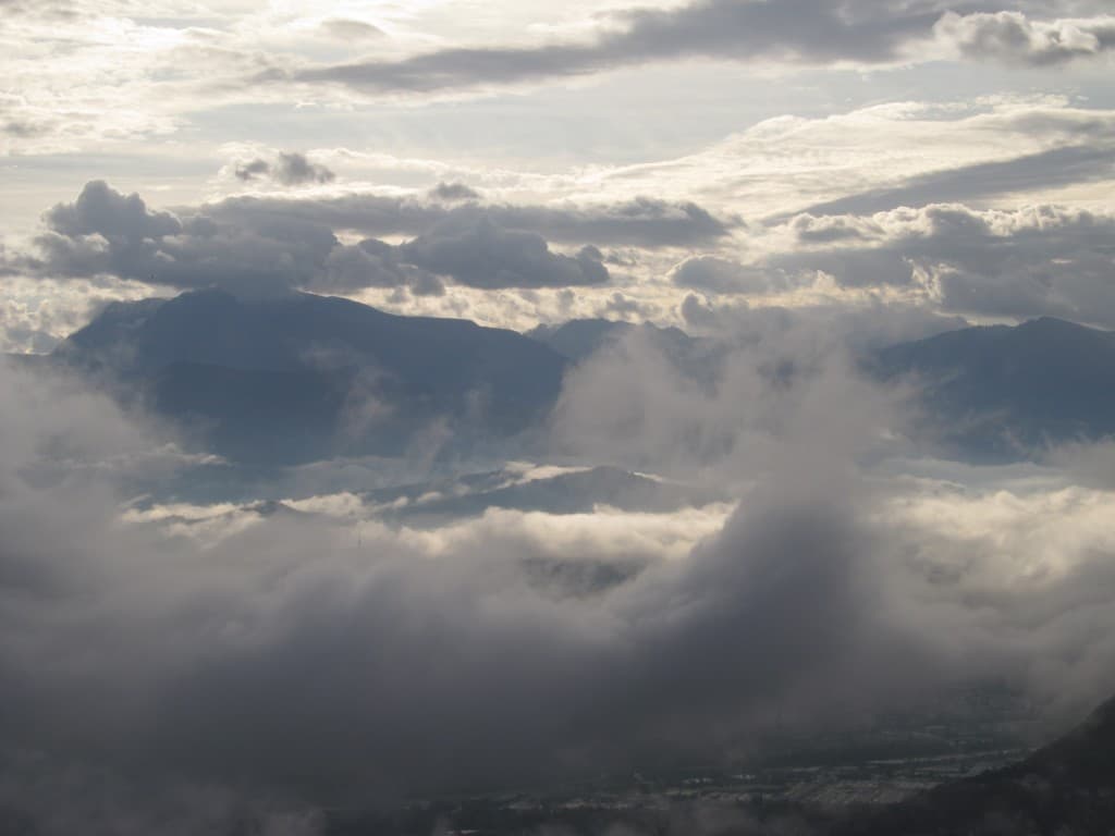 Taillefer au dessus des nuages bas