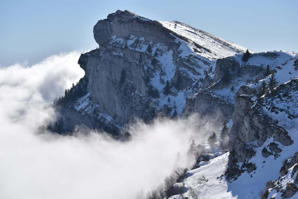 Belle houle sur les Rochers du Baconnet