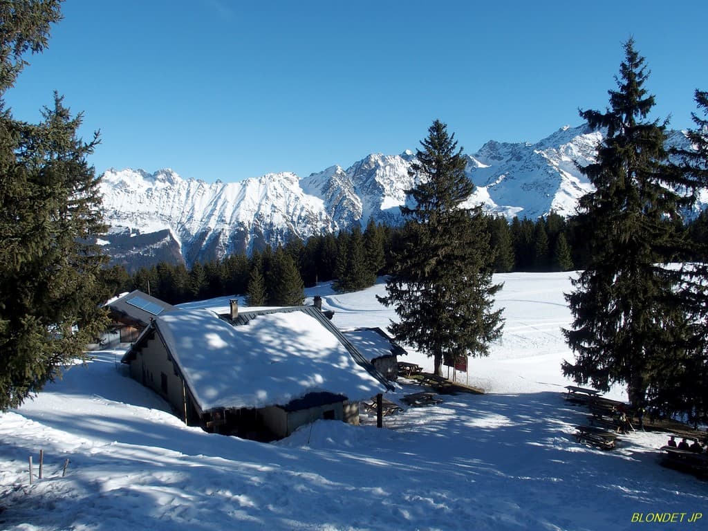 Refuge du Crêt du Poulet